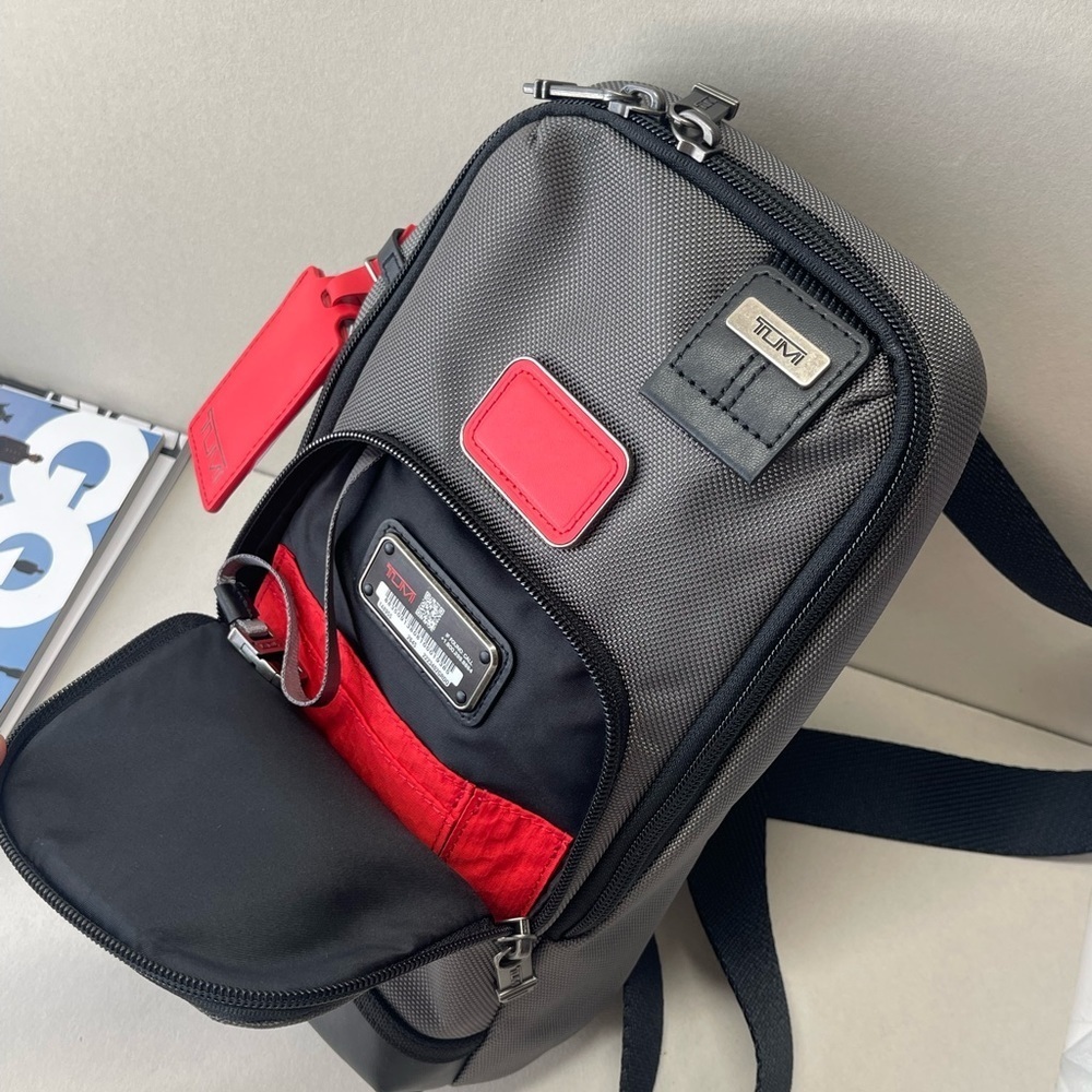 (new+tag) Tumi Fife men’s sling pack black - Picture 12 of 17